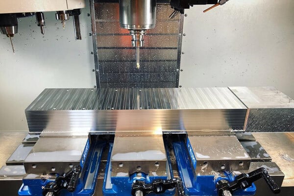 servizio di lavorazione cnc