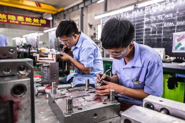 plastic-injection-molding-w