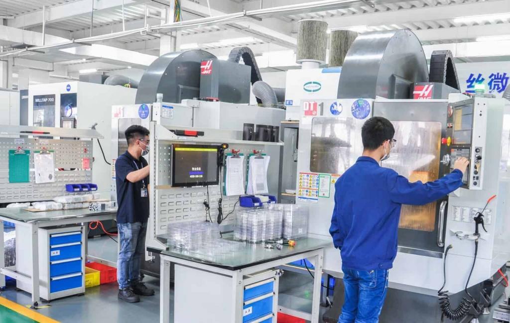 Factors Affecting CNC Machining Quotation 7 The skill level of the operator