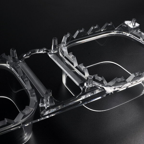 The Complete Guide of CNC Machining Acrylic 2 Acrylic has a transparency of 92%,